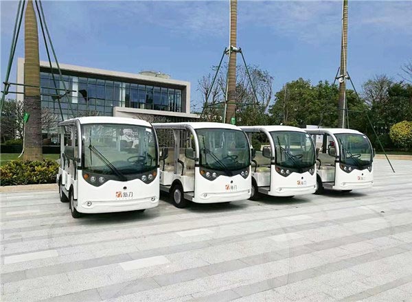 11座電動(dòng)封閉觀光車-茶園